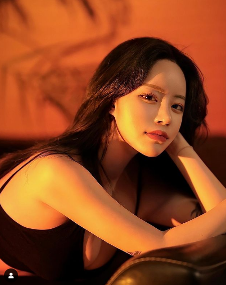兄弟们，韩国顶级网红美女，天赋拉满，真的好凶，完全顶不住啊！