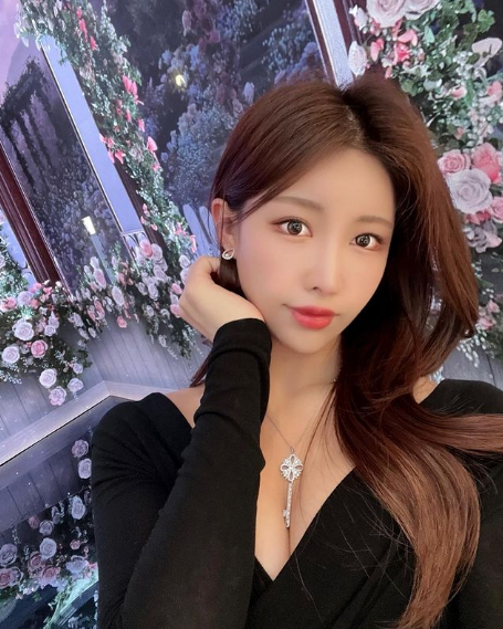 兄弟们，韩国顶级网红美女，真的好凶，这个你们真不是对手！