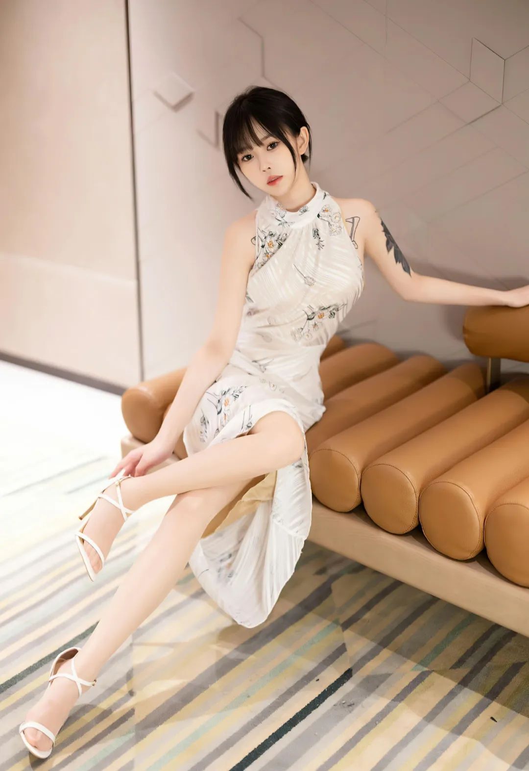 秀人模特奶瓶子私房写真