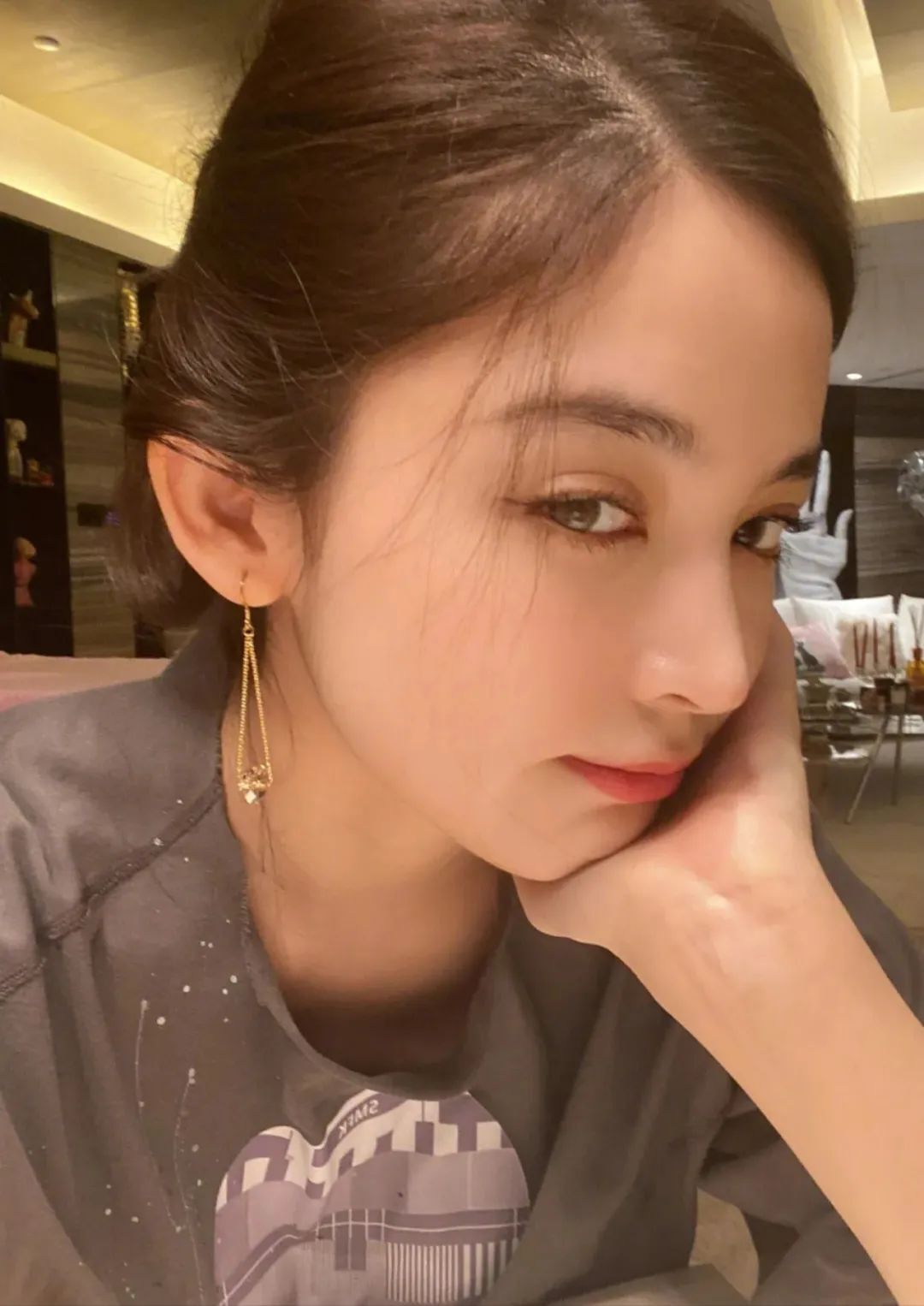 她拍的片无人不知！性感撩人，杀疯了！