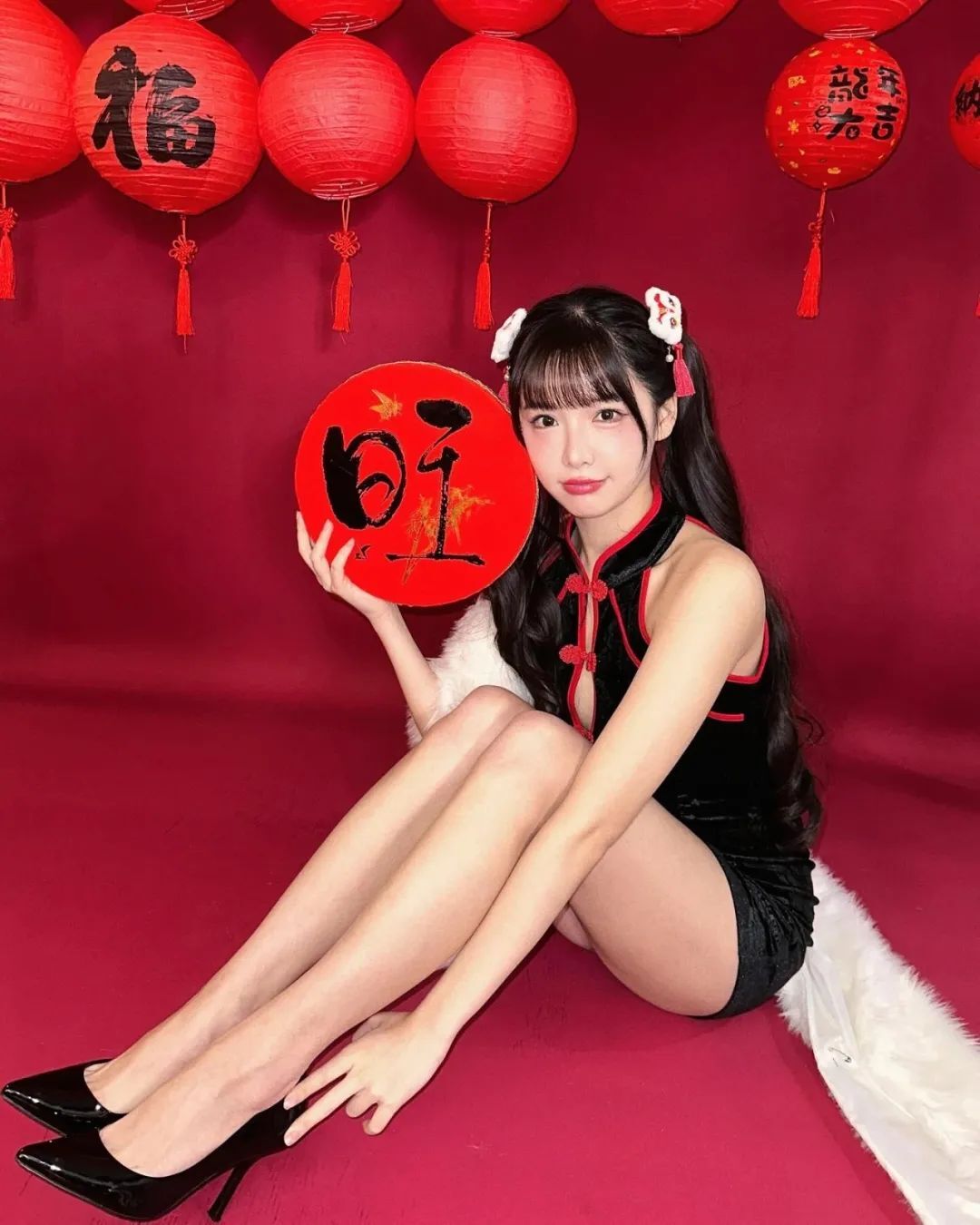 黑丝短裙！这身材堪称极品！台妹鲨我！