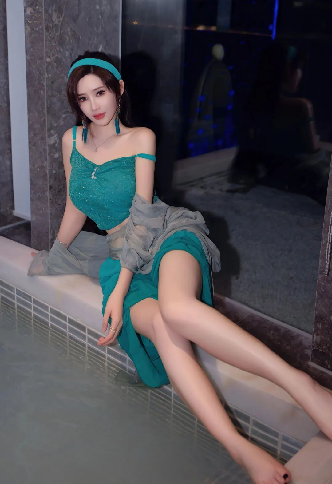 秀人模特周妍希Carol泡温泉