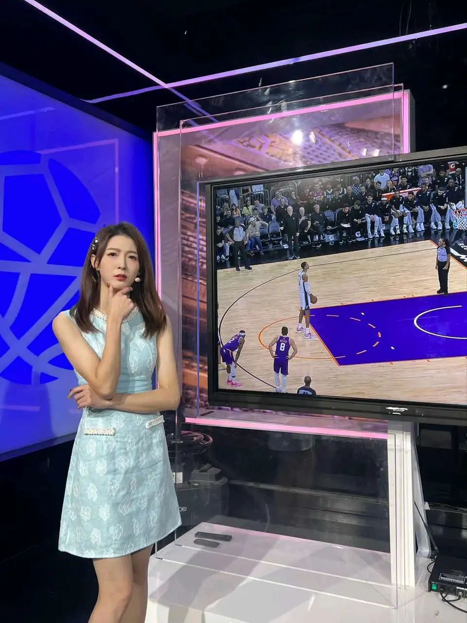这大长腿，超顶啊！NBA最美女主播！