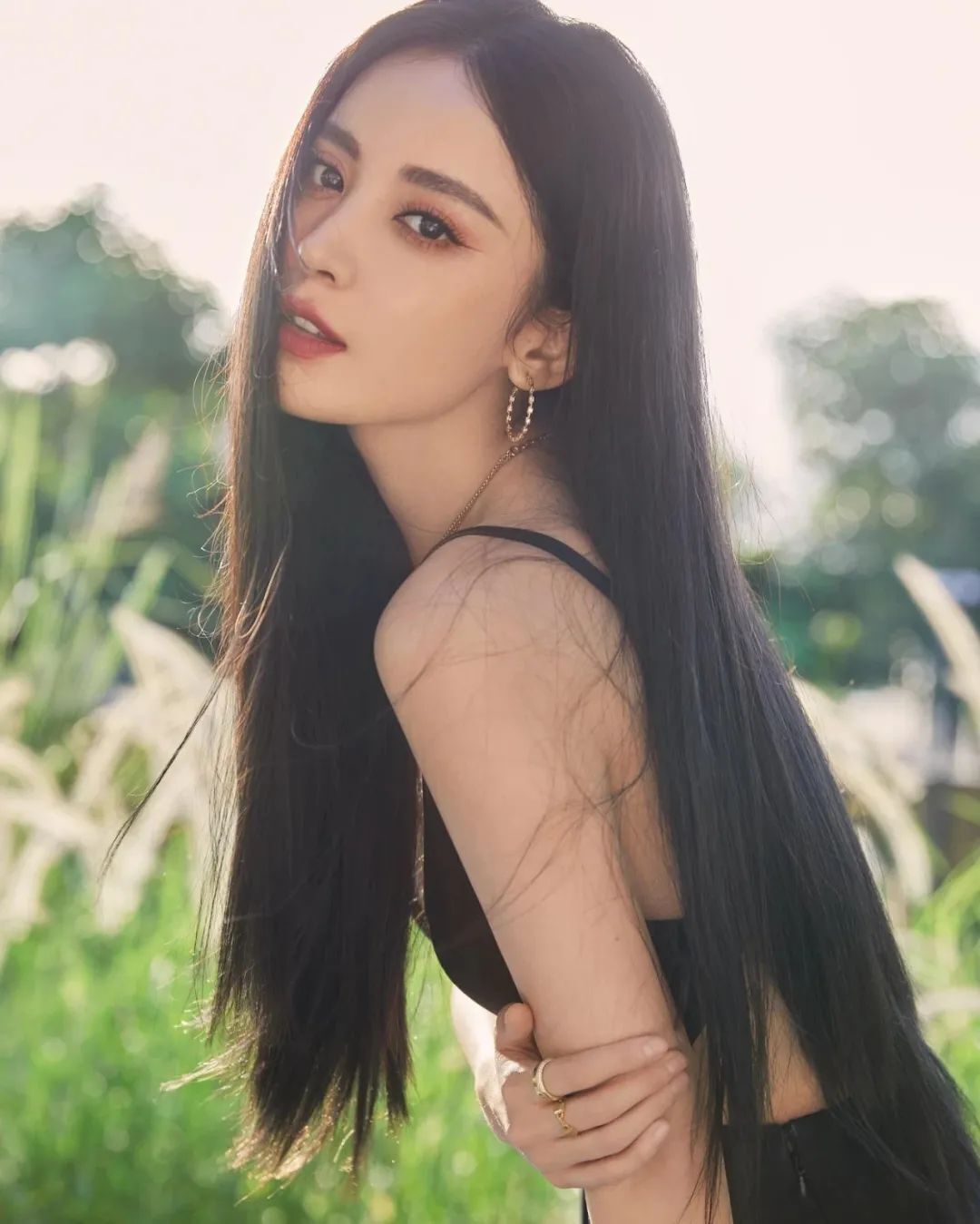 她拍的片无人不知！性感撩人，杀疯了！