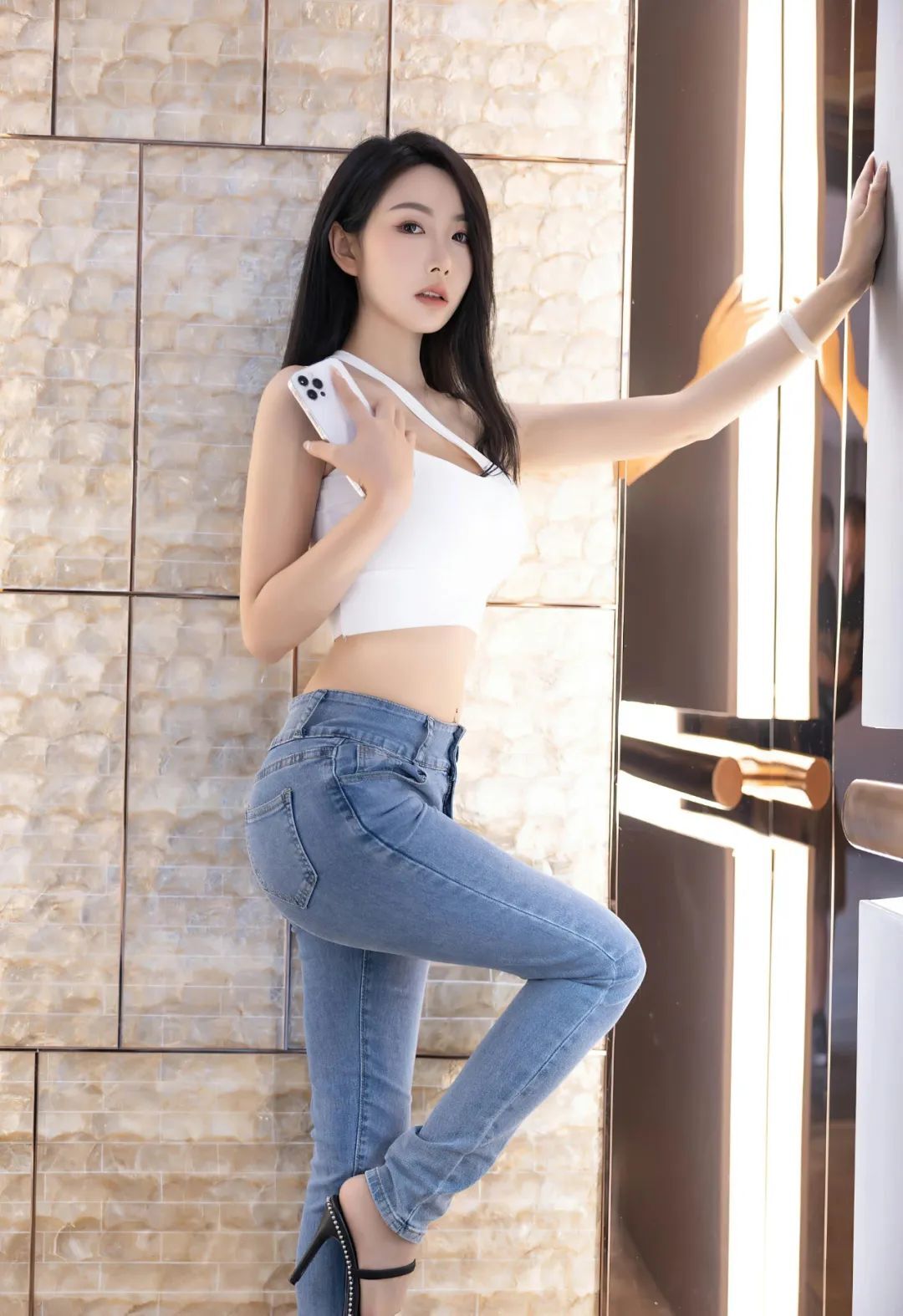 苏苏阿牛仔裤细高跟都市丽人
