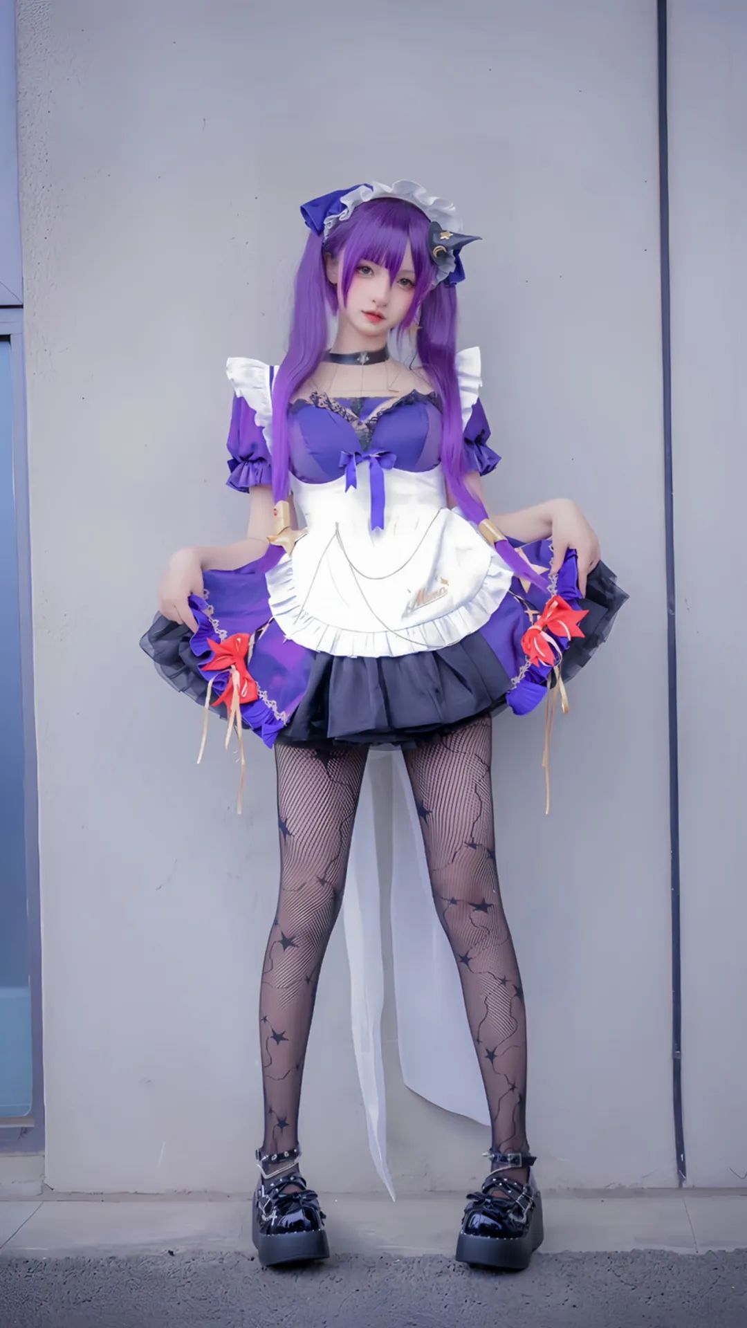 漫展里的神仙真的很多，这可爱的小女仆尤其漂亮