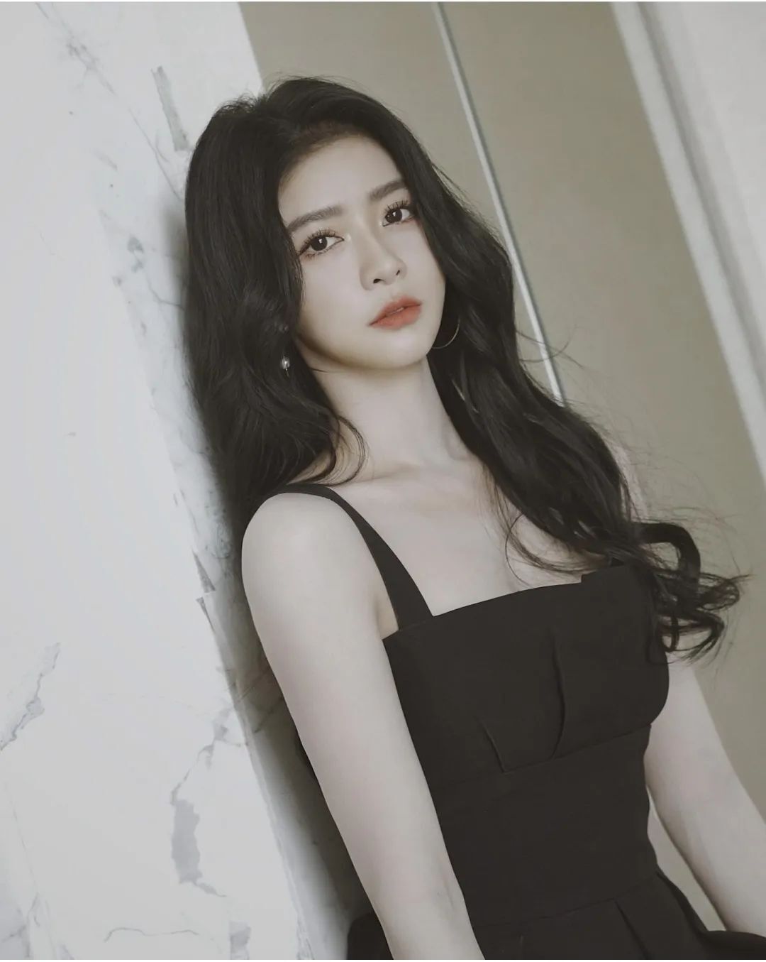 最美少妇！微笑女神！湖人女球迷，太可了...