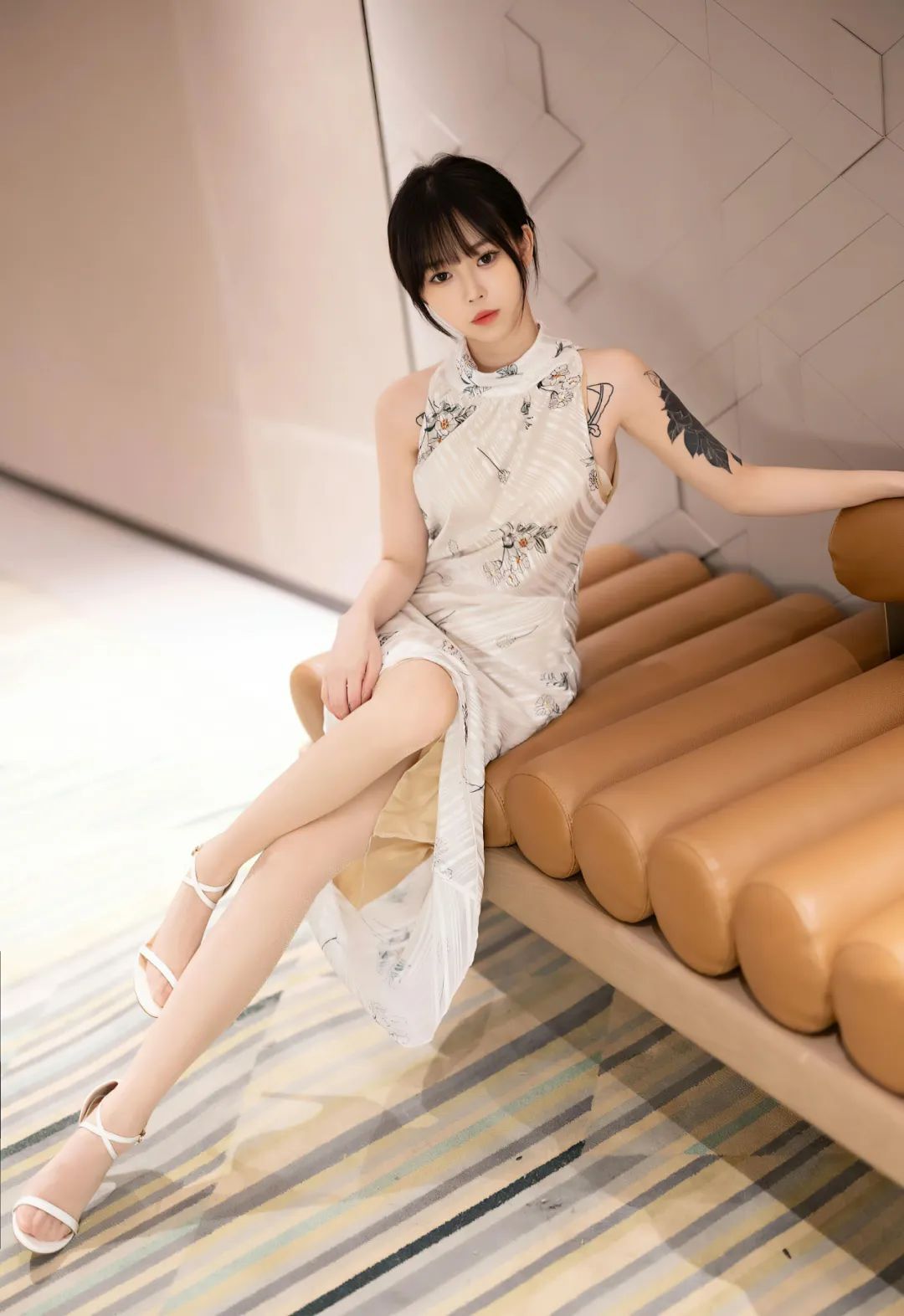 秀人模特奶瓶子私房写真