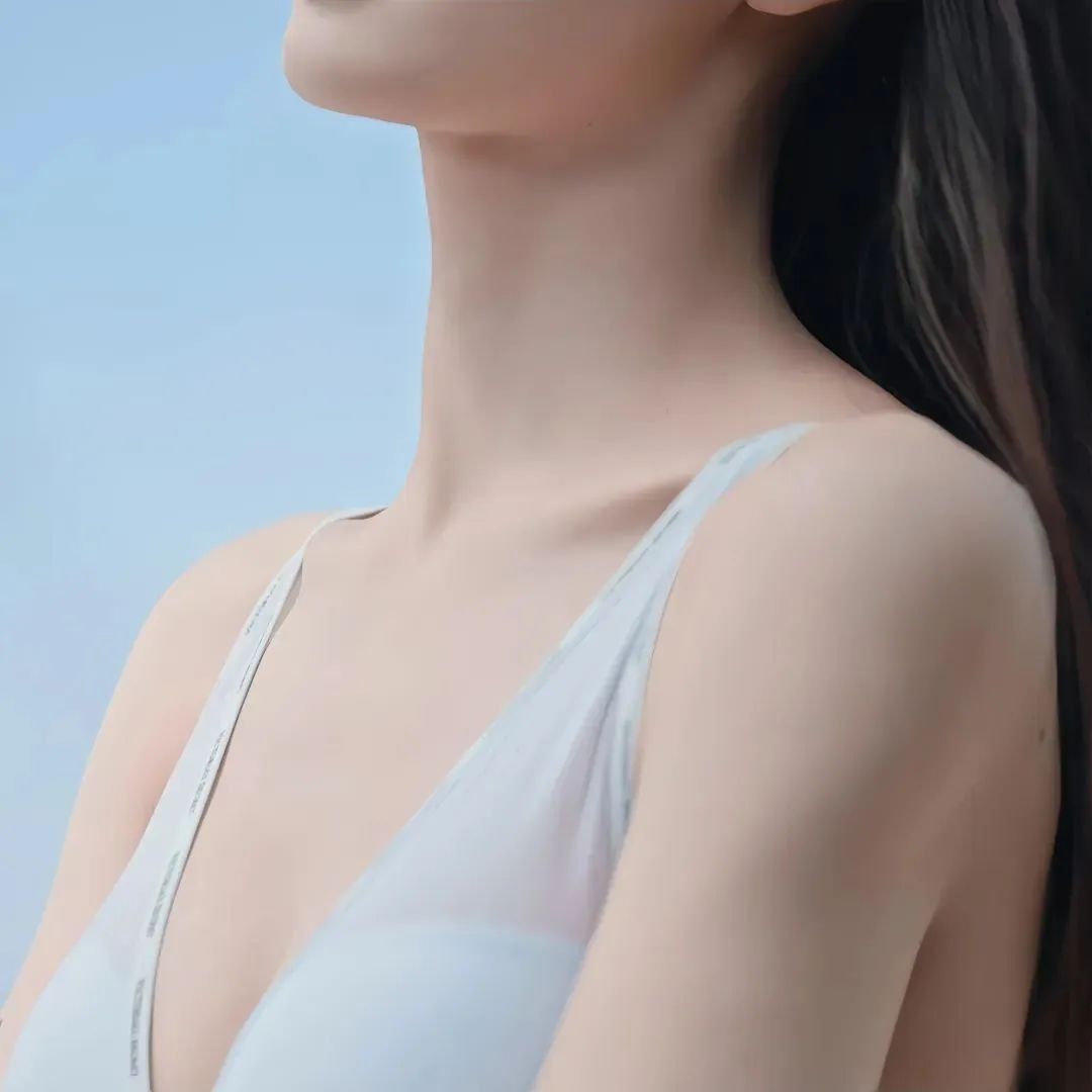 田曦薇维密内衣美照，甜美又性感的青春代言人