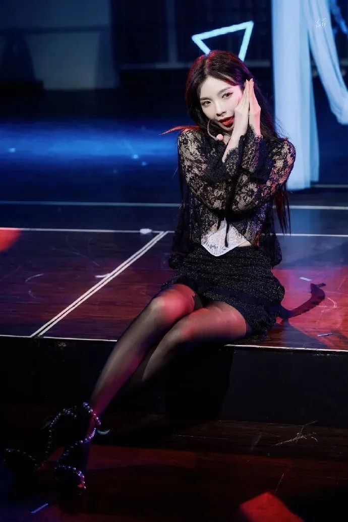 美腿勾魂千万！女团出道，性感撩人！