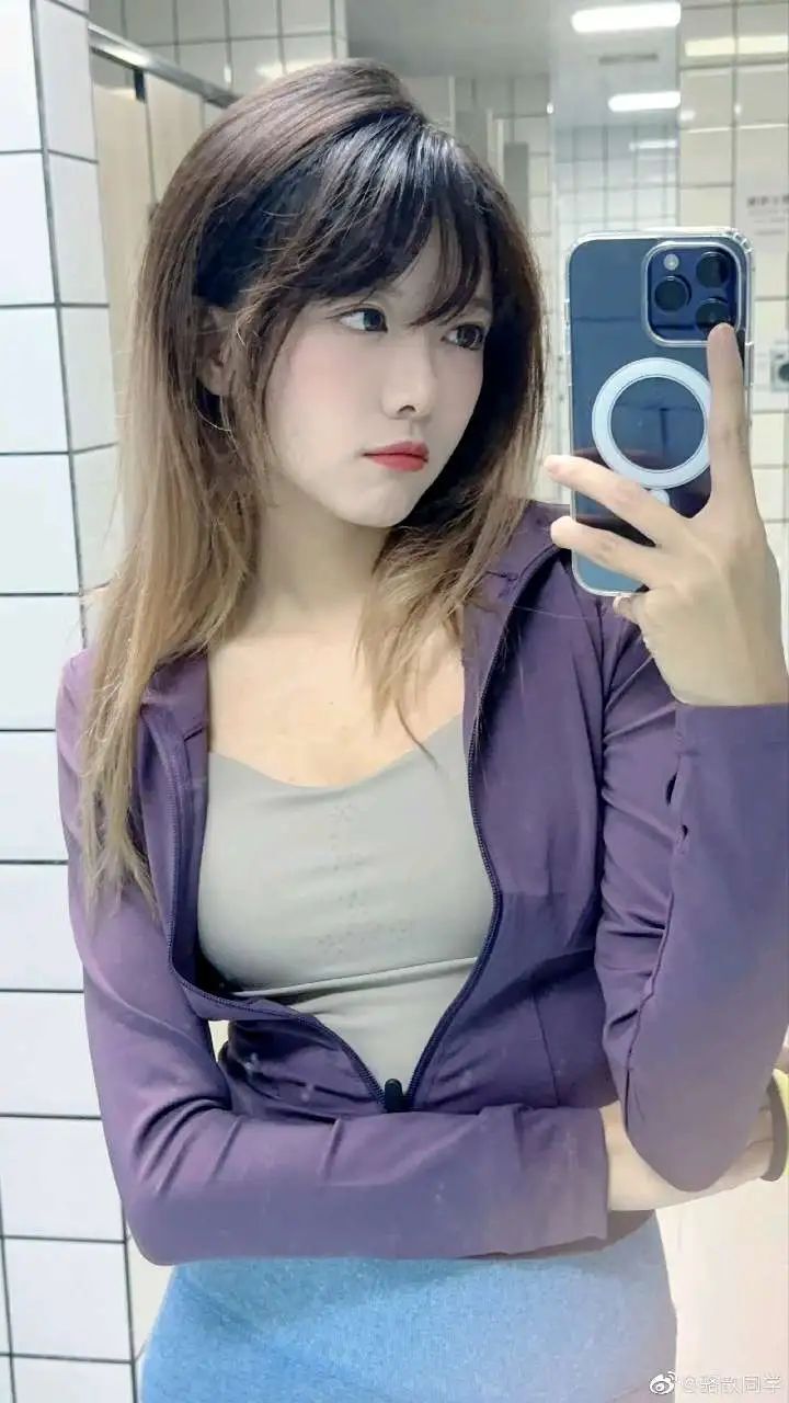 这长腿，杀疯了！最美电竞女主持！