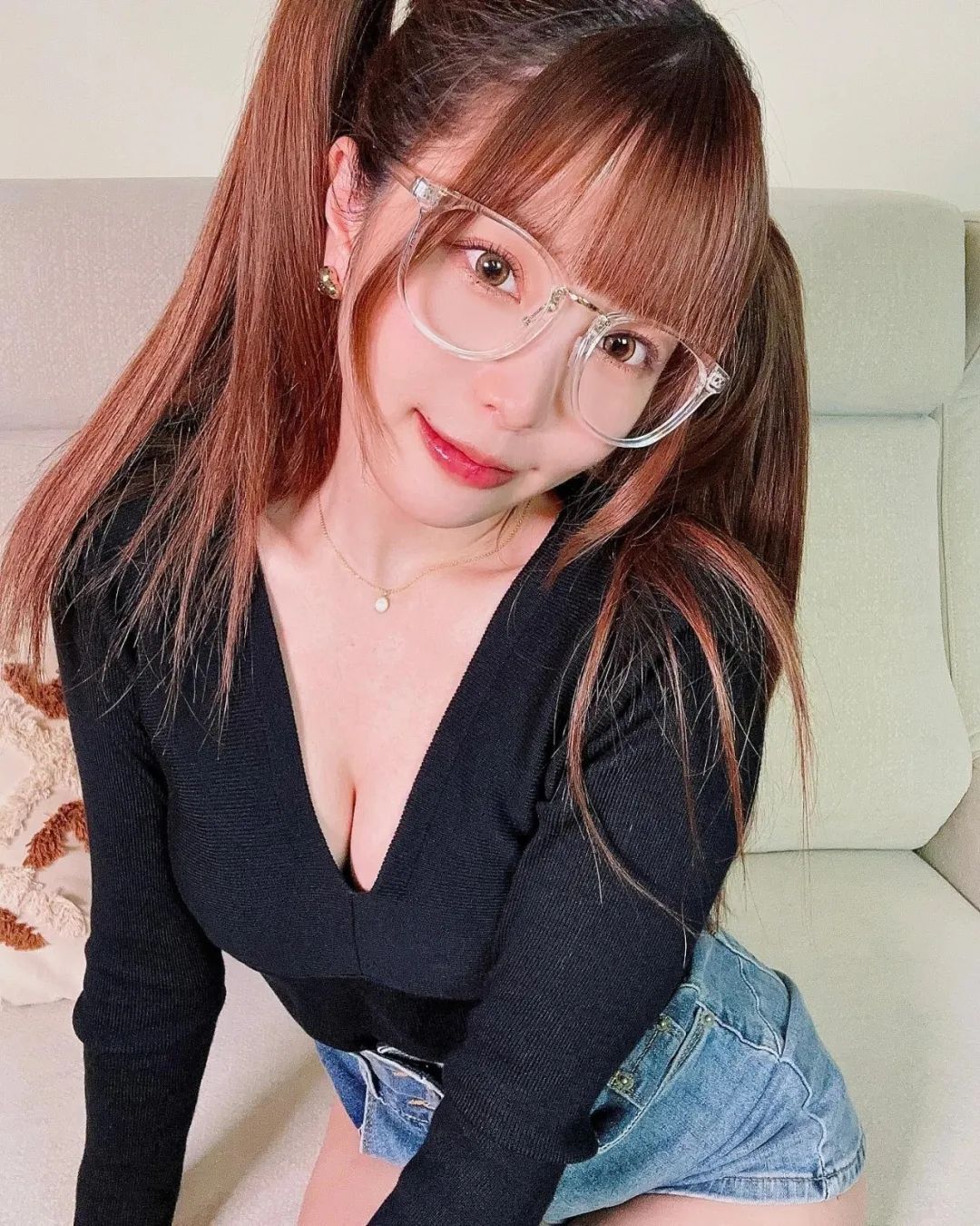 极品游戏女主播！这身材，太顶了！
