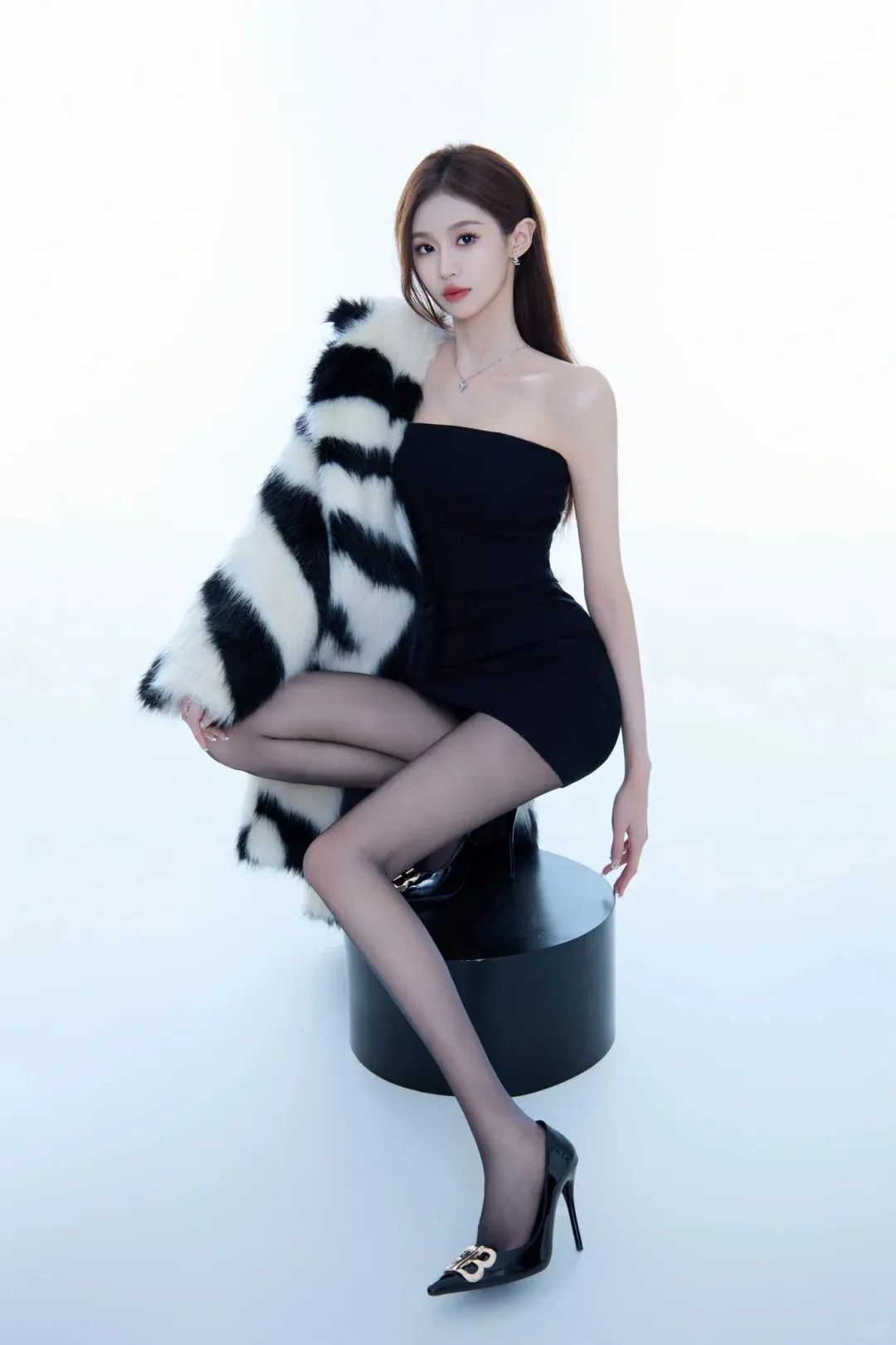 选美冠军“奶油妹”，这颜值身材迷倒一众...