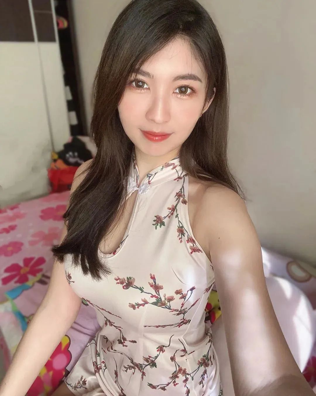 马来西亚网红 | 李蔼蔚，甜美又性感的声乐老师