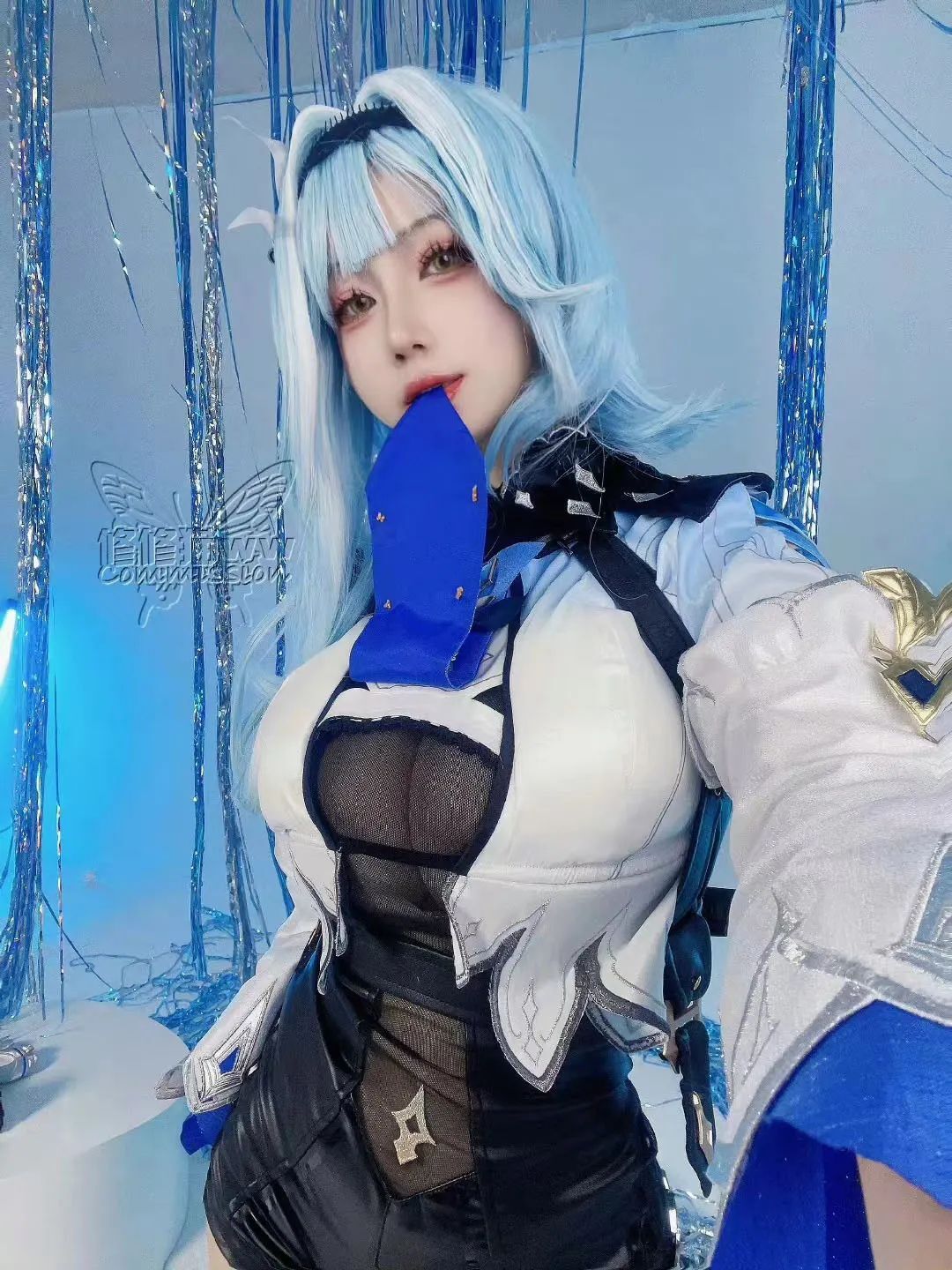 原神cos合集：白色旗袍甘雨太美了！泳装妮露超白！白月光归终高度还原！