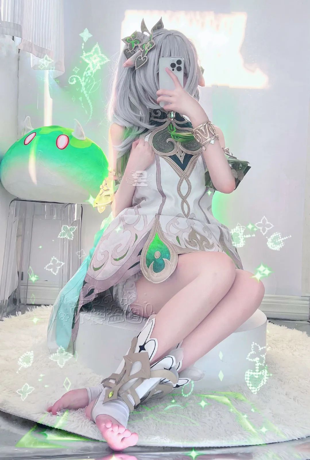 原神cos合集：花嫁神子太美了，勾勒柔软腰线与大长腿的迷人弧线！