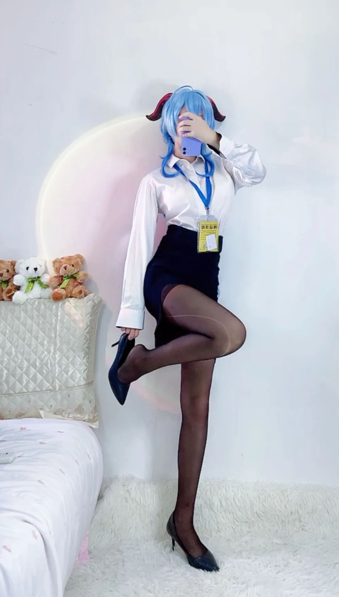 原神cos：女士大长腿太霸气了！秘书甘雨真乖巧！七七终于变大了！