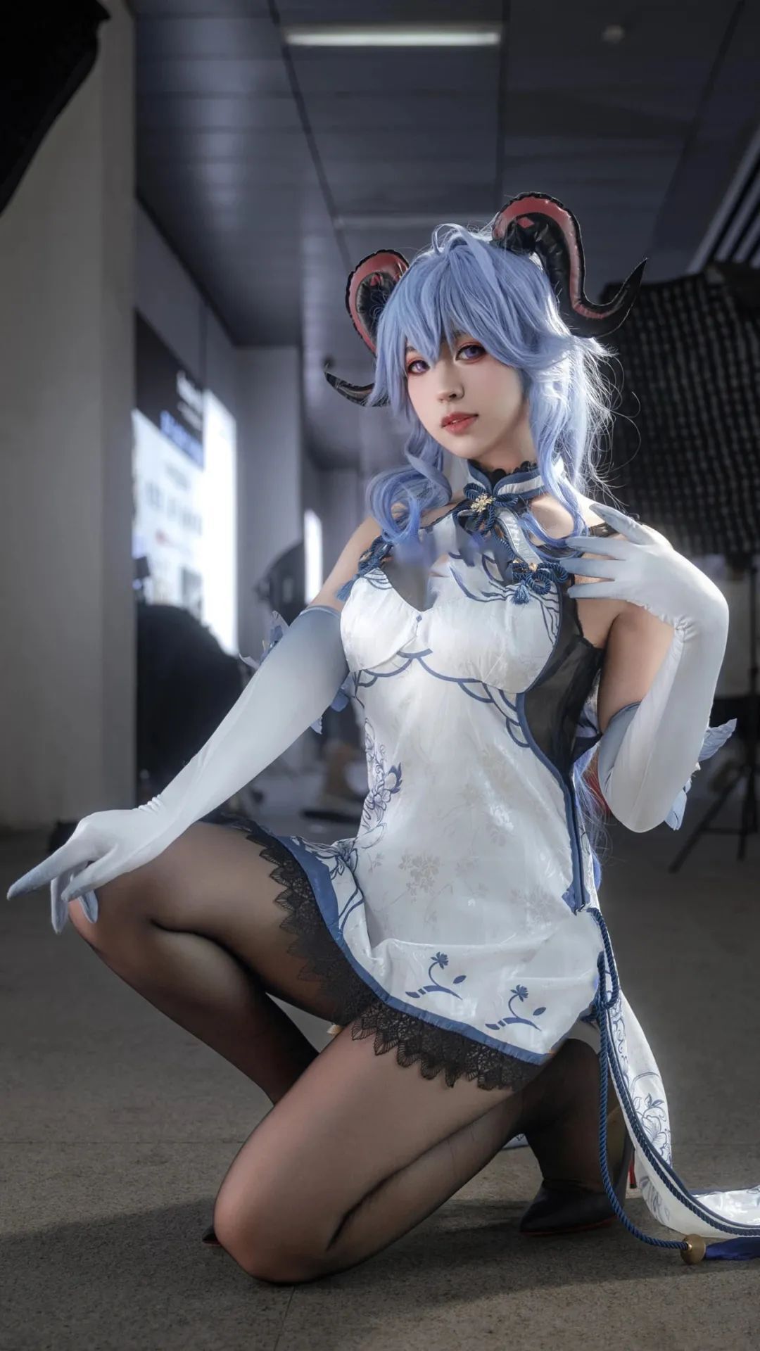 原神cos：OL制服装神子真绝了！兔女郎甘雨可爱爆了！花嫁刻晴让人狂喜！
