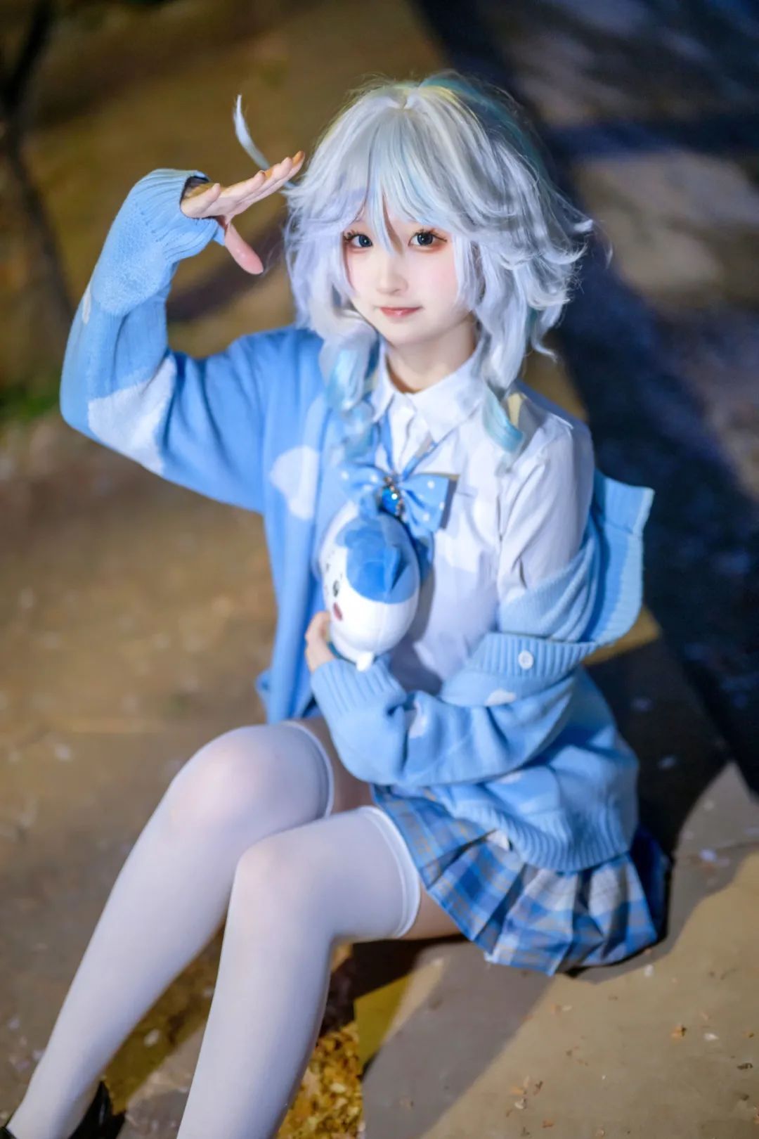 原神私设cos：申鹤抹胸白衣裙！女仆夜兰优菈神子！黑丝制服雷神真是太顶了！
