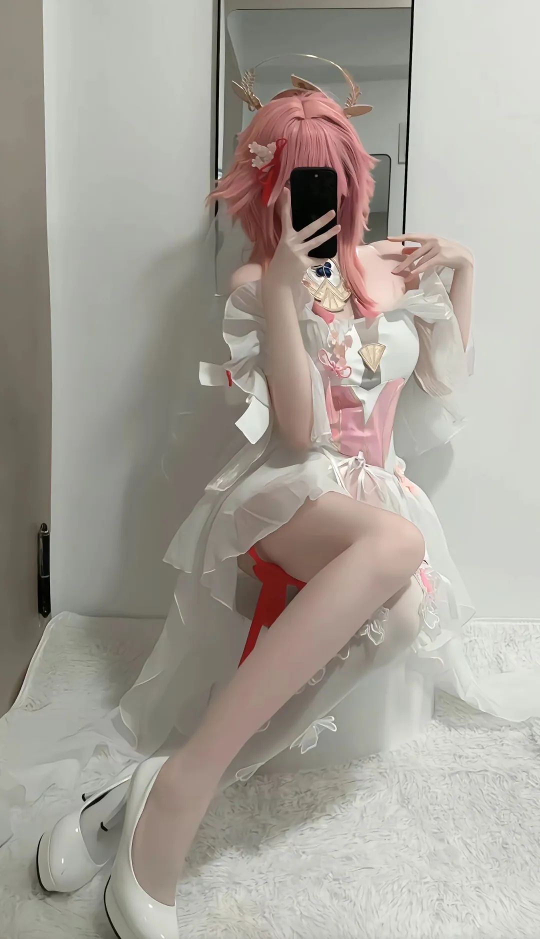 原神cos：勒肉白丝+制服，刻晴太清凉了！白丝JK绫华，雪白婚纱神子太顶级了！