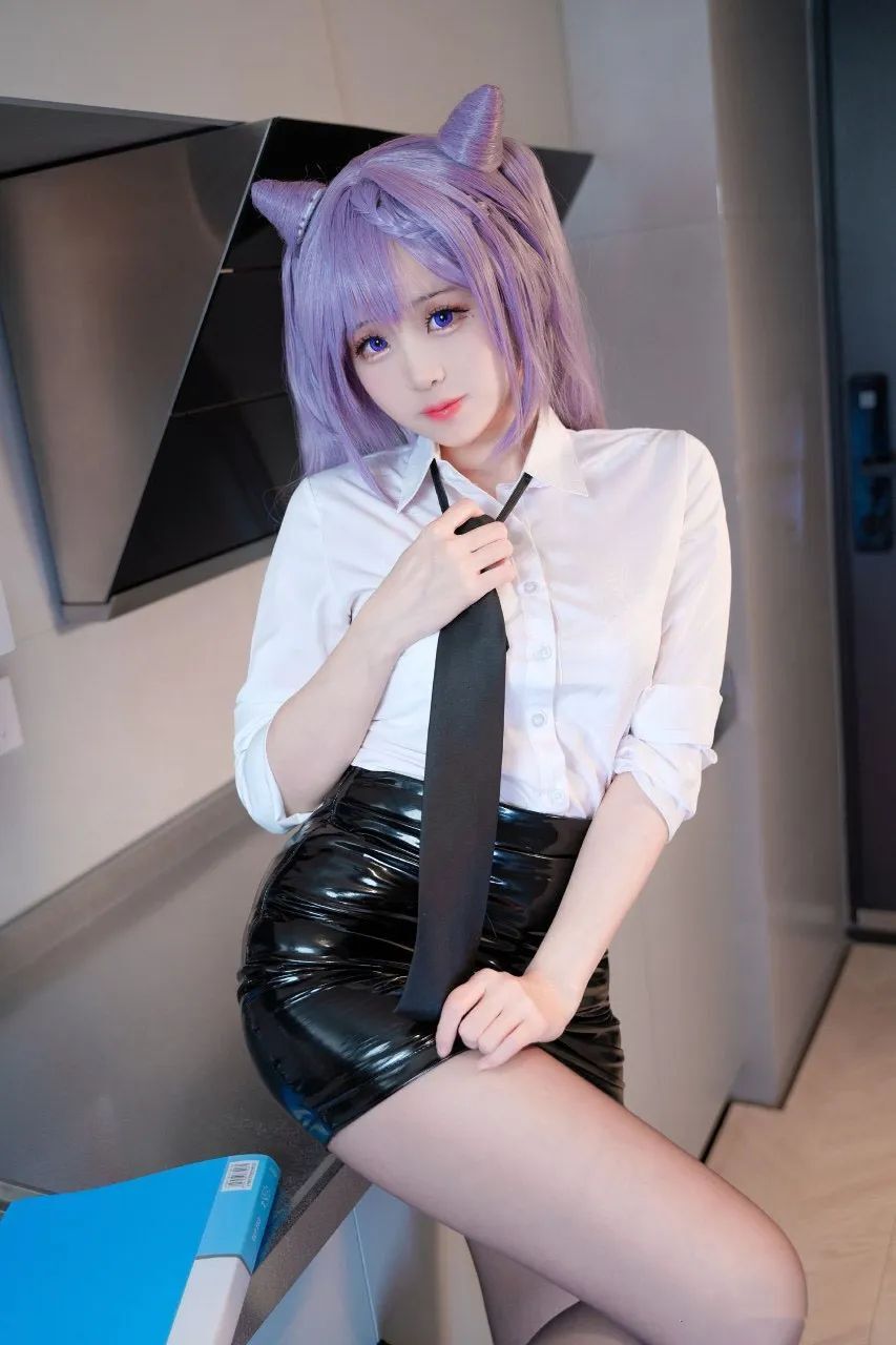 原神cos：白丝+短裤，OL制服雷神太顶了！护士装刻晴，泳装神子美爆了！