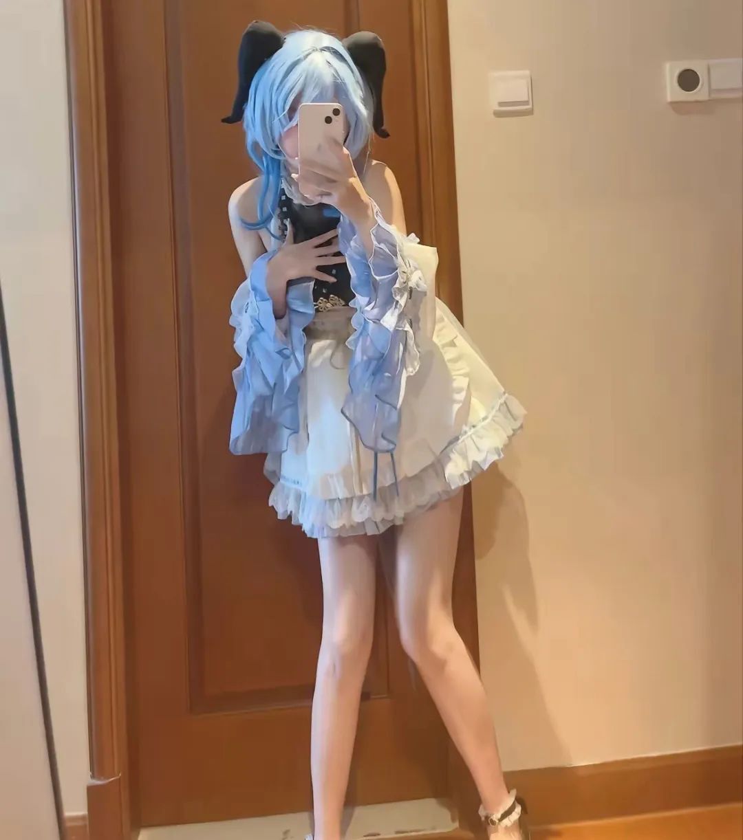 原神cos：黑丝+女仆装，申鹤太美了！和服绫华，JK雷神，清凉女仆装甘雨，白丝荧妹是真的顶！