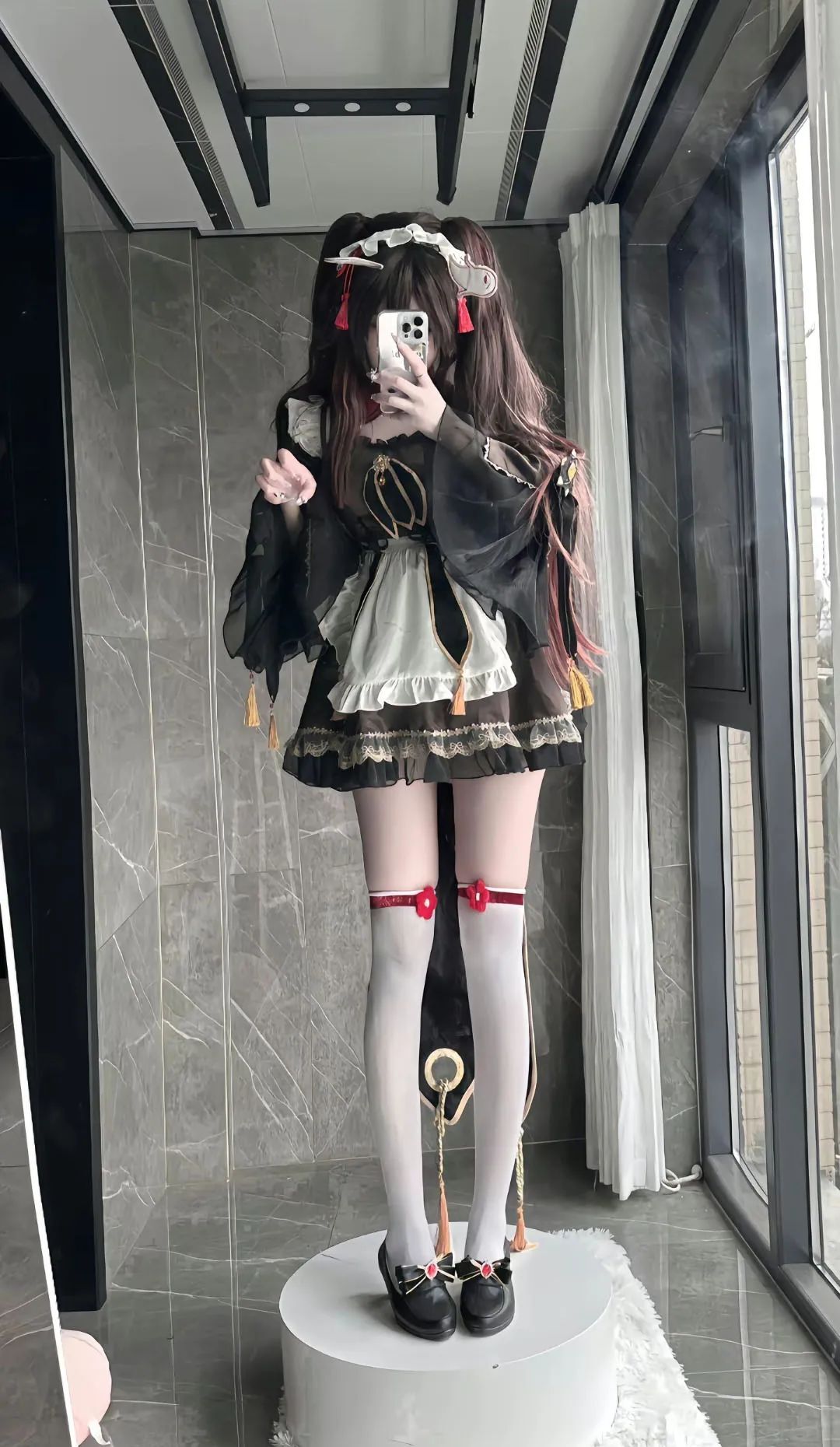 原神cos：黑丝+超短裙，制服雷神太顶了！泳装绫华真绝了，女仆申鹤，白丝刻晴太好看了！