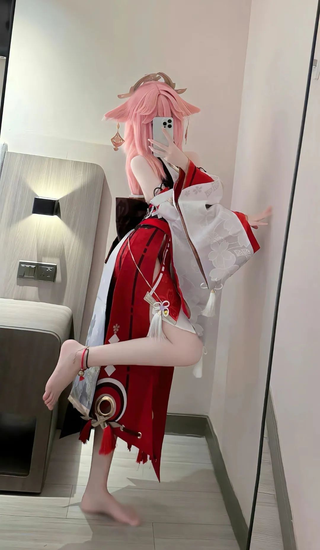 原神cos：白丝+修女服，八重让人狂喜！兔女郎心海，赛车女郎申鹤，大长腿雷神太顶了！
