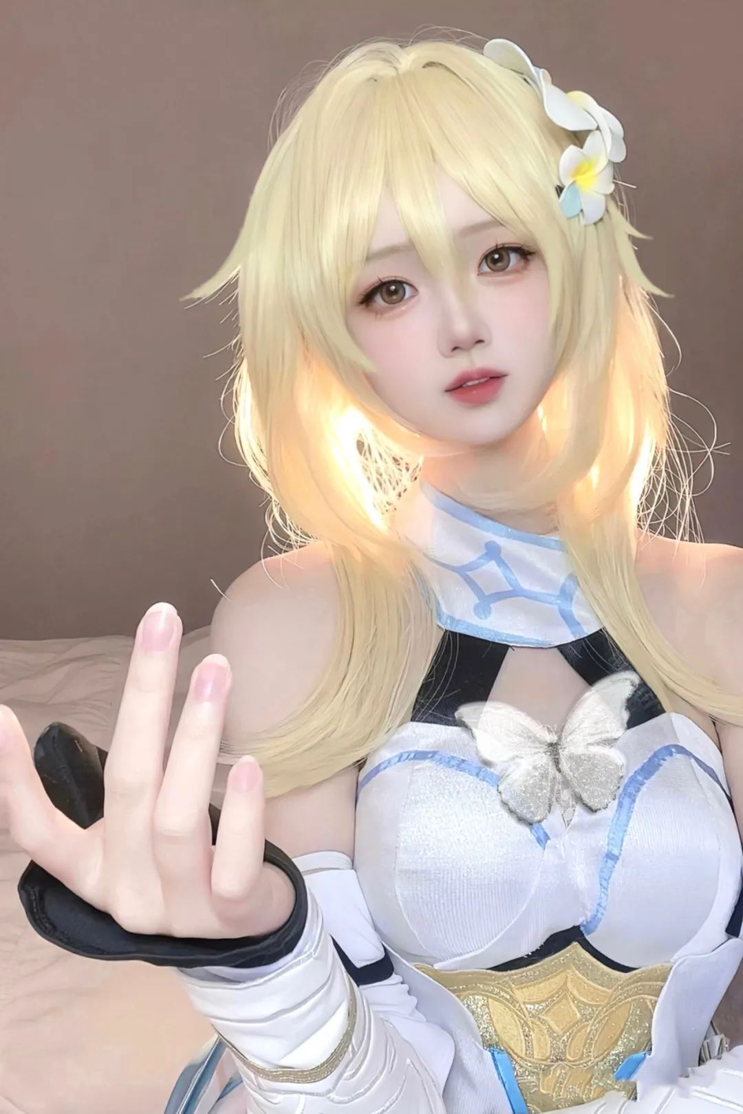 原神cos：汉服甘雨真是美爆了！绫华大小姐连衣裙真是绝美！黑丝菲谢尔，白月光归终我爱了！