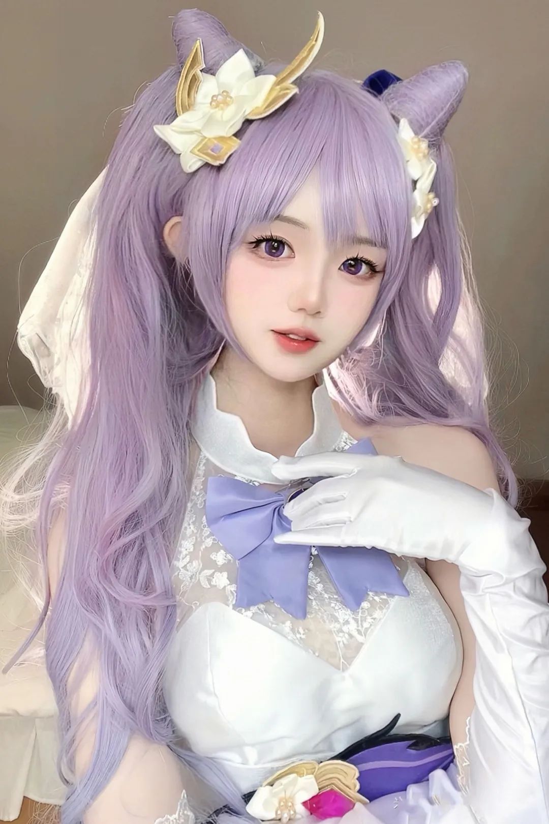 原神cos：汉服甘雨真是美爆了！绫华大小姐连衣裙真是绝美！黑丝菲谢尔，白月光归终我爱了！