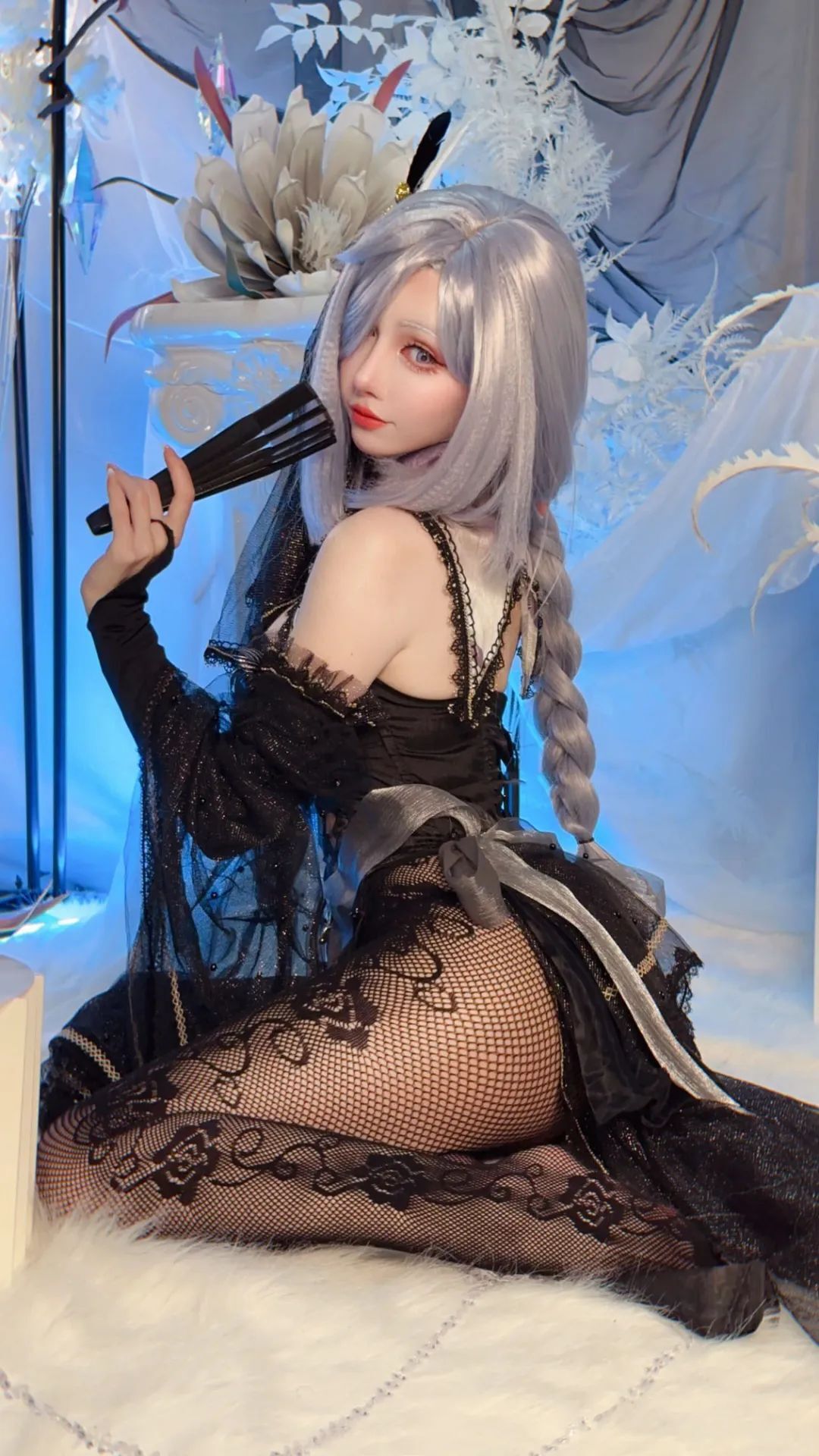 原神cos：女仆装八重神子太美了！白丝制服刻晴，黑丝旗袍申鹤，兔女郎心海让人狂喜！