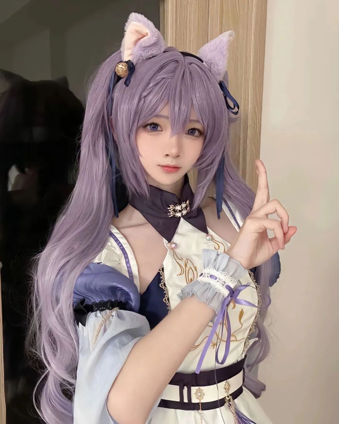 原神cos：黑丝连衣裙刻晴美出新高度！古装汉服甘雨，大草神，雷神制服，绫华女仆让人狂喜！