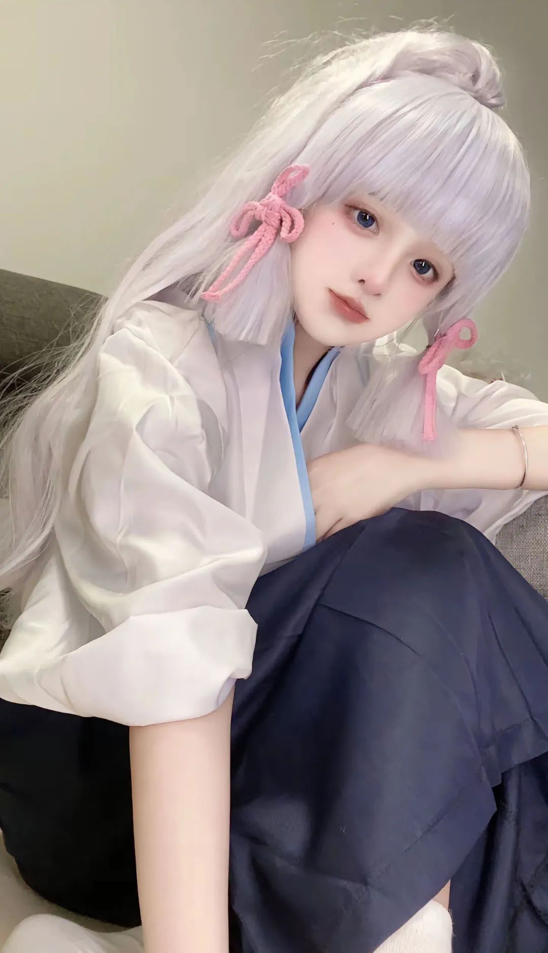 原神cos：黑丝+皮裤，制服神子太顶级了！包臀裙申鹤，婚纱绫华，旗袍甘雨，刻师傅嘟嘴太可爱了！