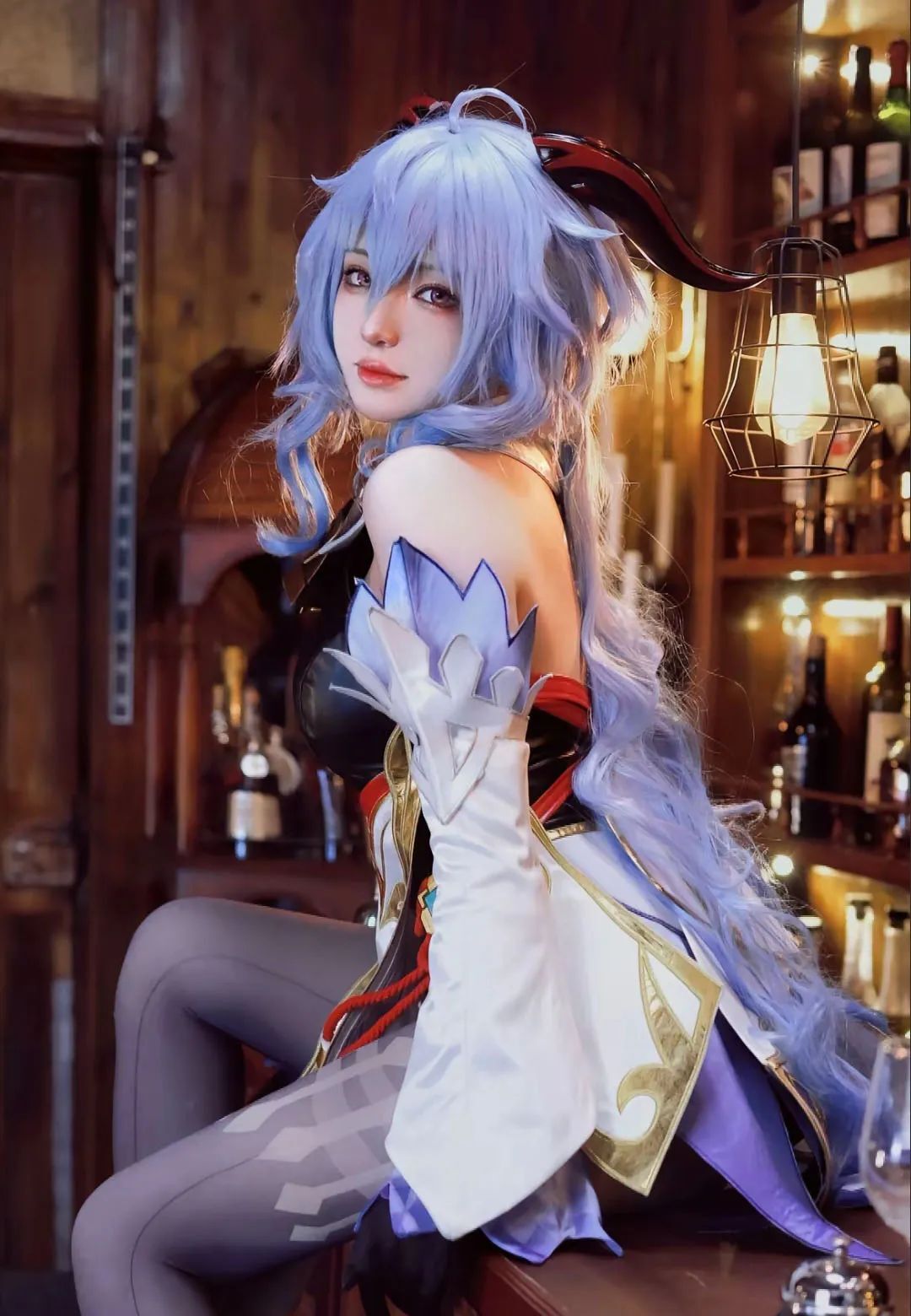 原神cos：白丝+护士服，刻晴超萌！女仆甘雨，神子黑纱裙美爆了！泳装申鹤，女仆雷神让人无法抵抗！