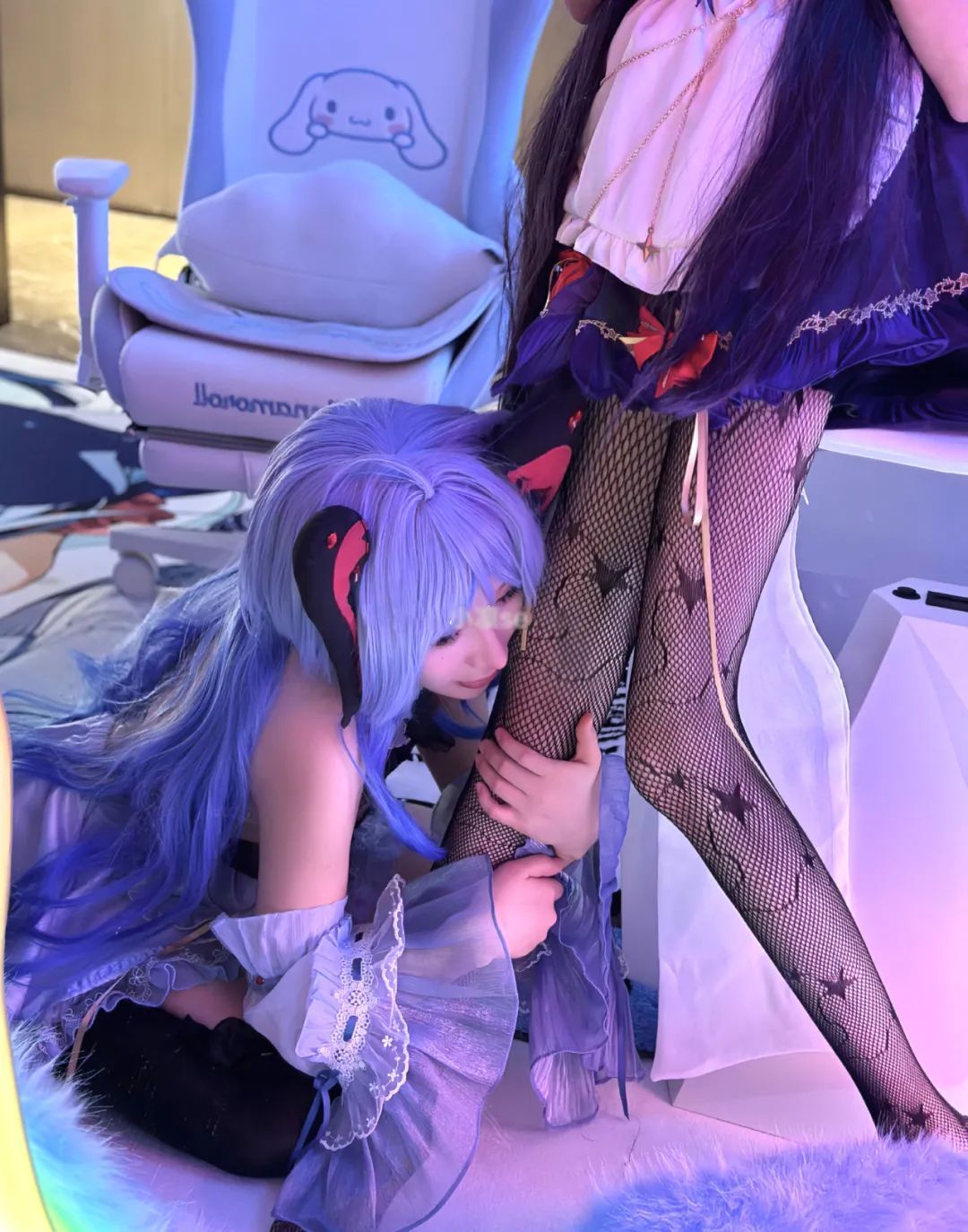 原神cos：黑丝+皮裤，兔女郎甘雨太乖了！黑丝制服雷神！双马尾女仆莫娜我爱了！车模申鹤太顶级了！