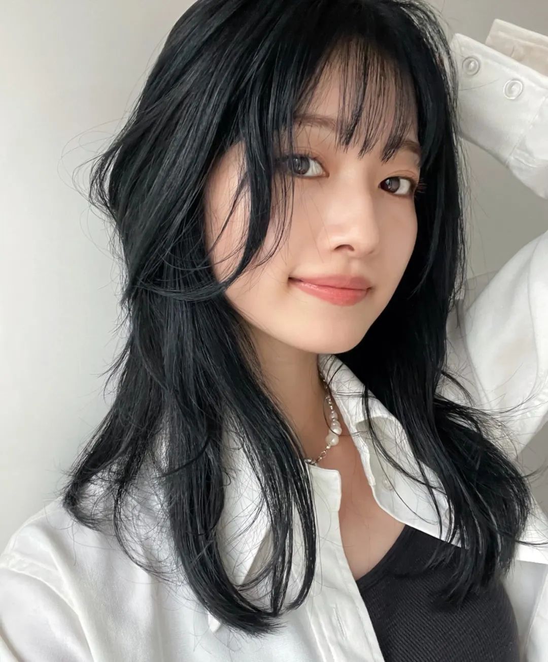模特小室安未，日本少见的冷淡风清秀气质美女