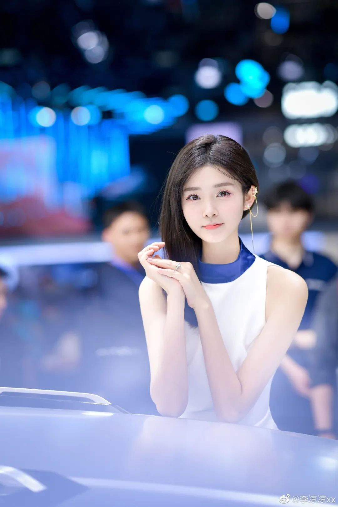 ​小花李凉凉xx，少见的可爱风车模