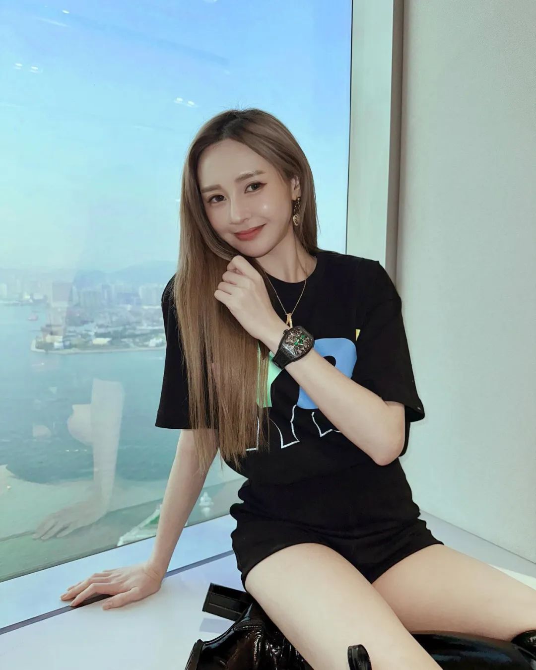 马来西亚模特黄诗棋，南洋Angelababy，还有柳岩的身材