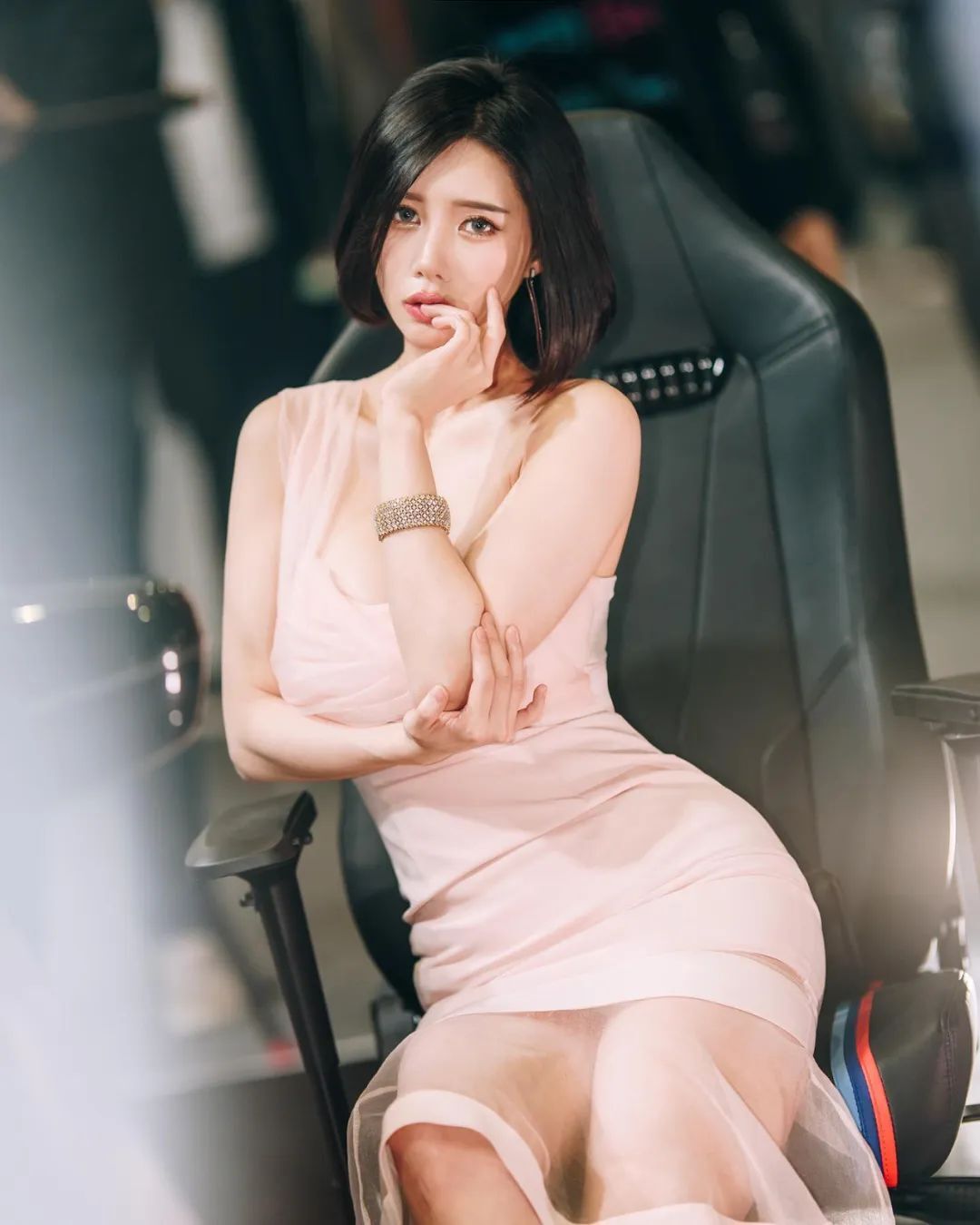 韩国第一车模宋姝儿，性感火辣 热爱COSPLAY