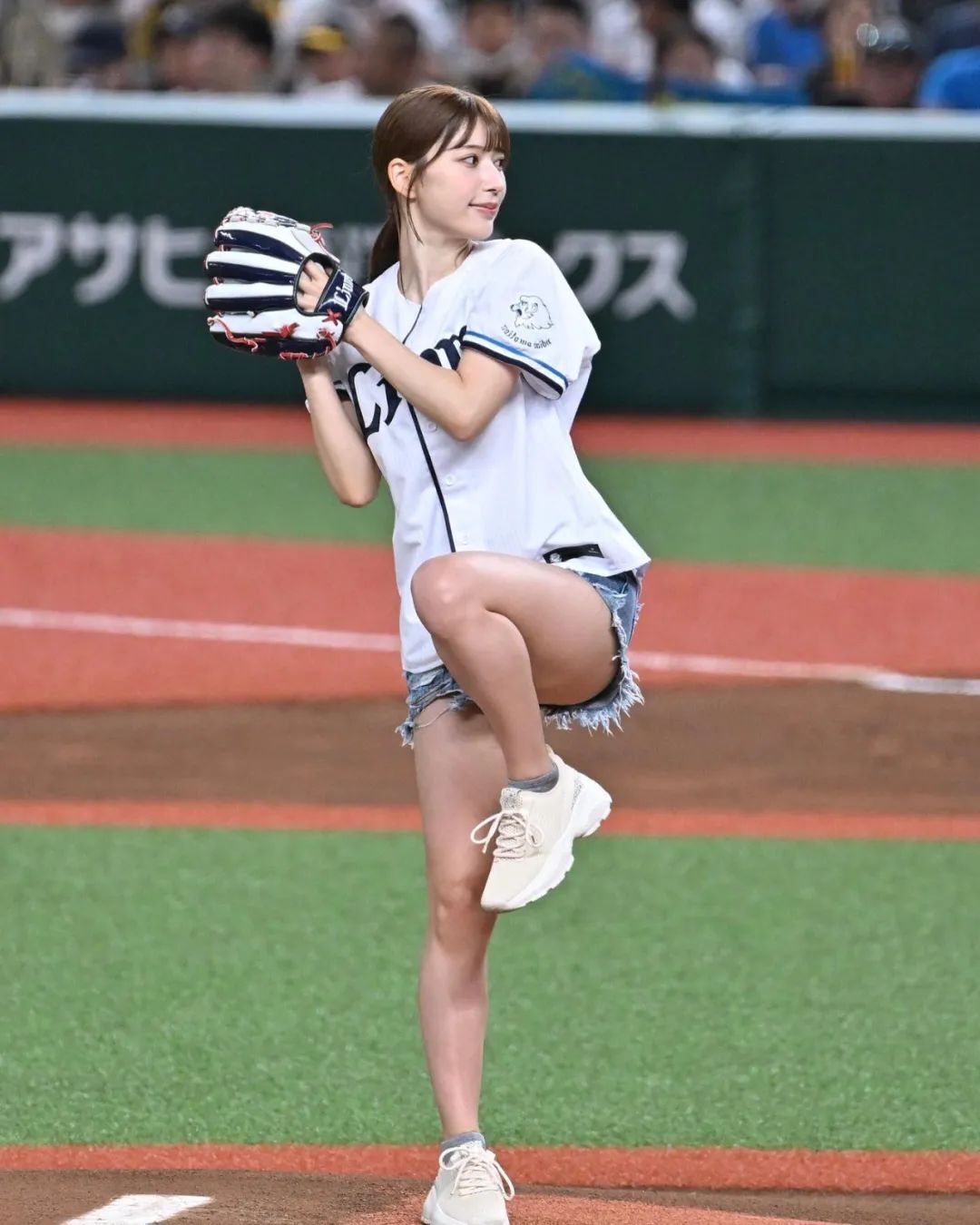 令和最强BODY，日本最美举牌女郎雪平莉左恋情曝光