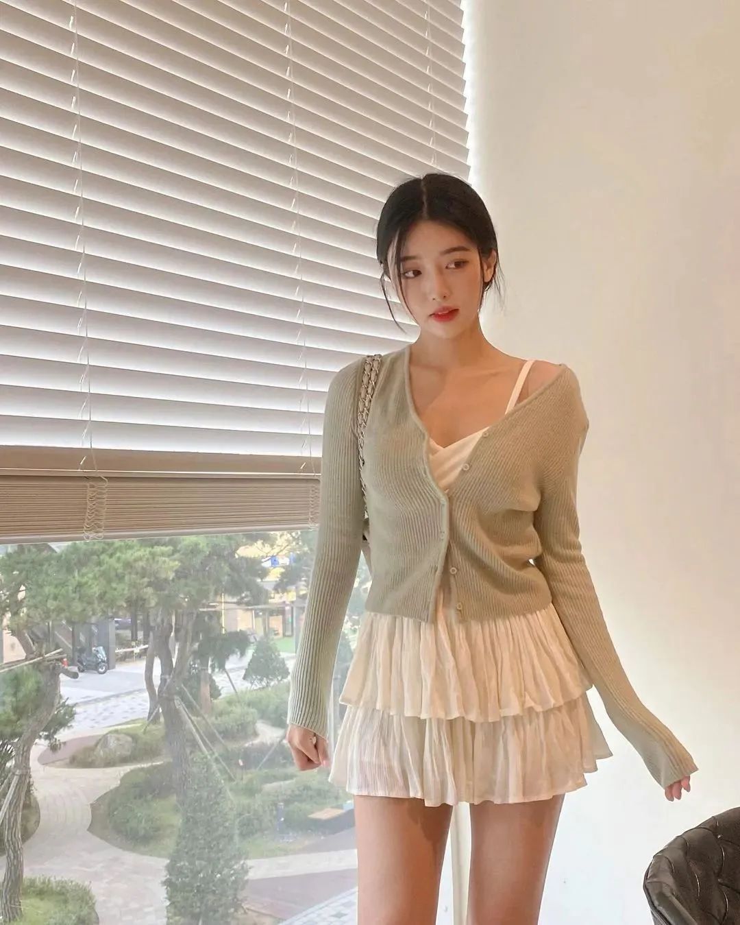 [仙女集]芙蓉不及美人妆，水殿风来珠翠香