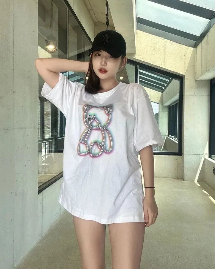 [仙女集]一双明月贴胸前，紫禁葡萄碧玉圆