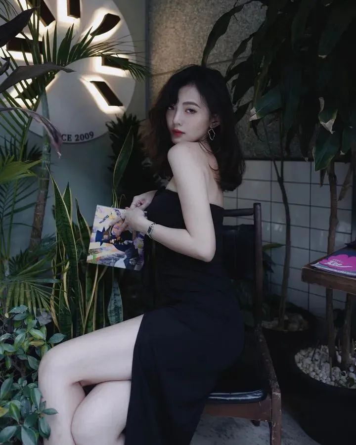 [仙女集]细看诸处好，人人道，柳腰身