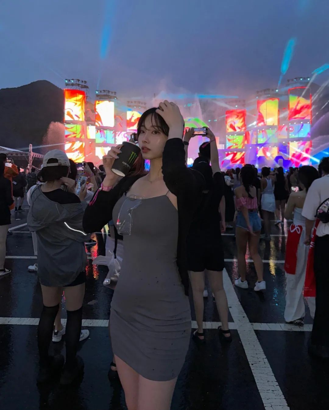 [仙女集]有凶器，有身材，还有...