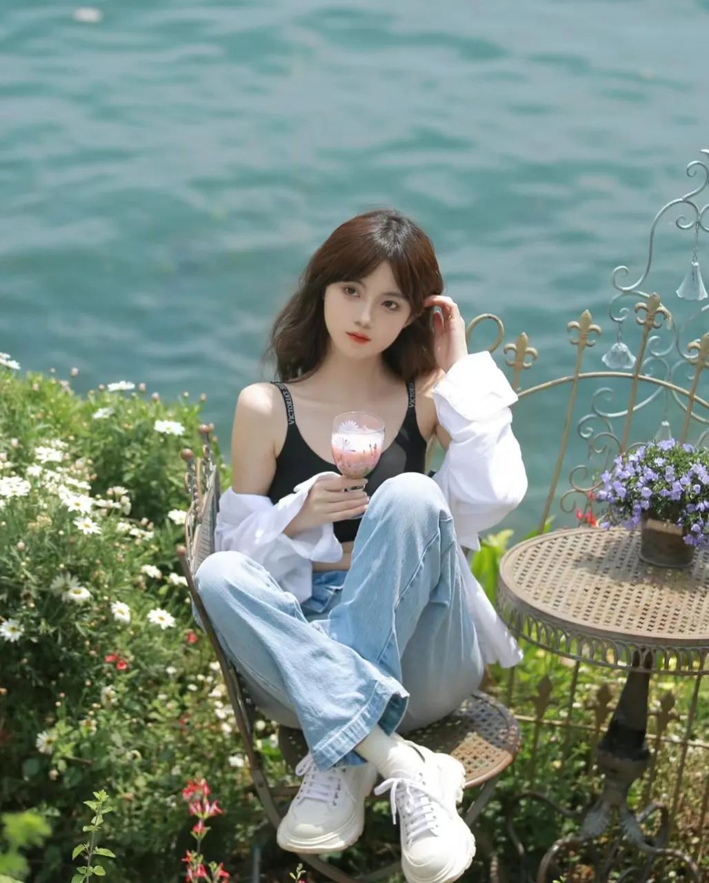 清纯甜美