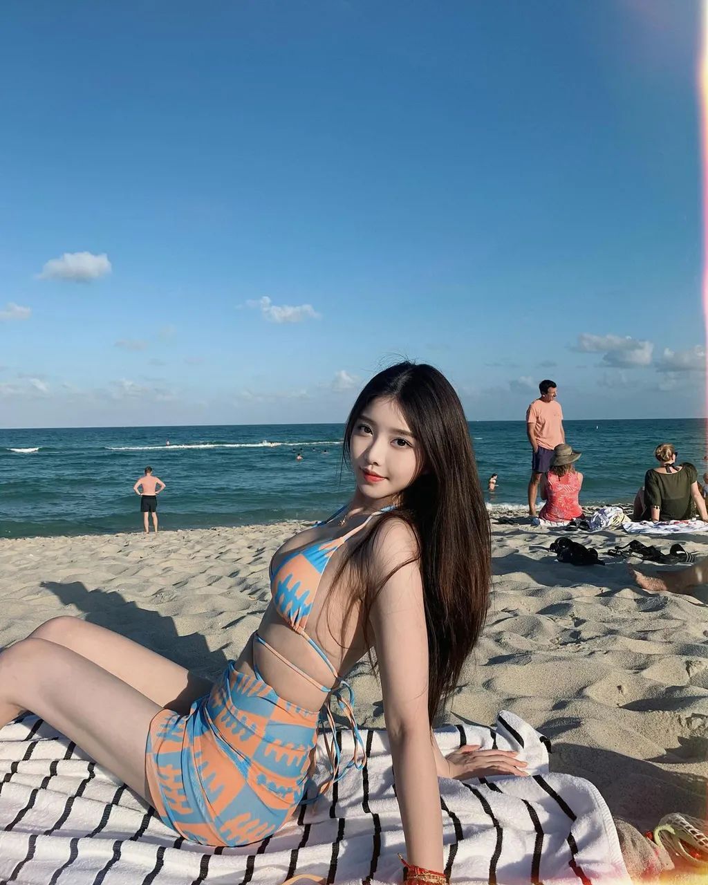 沙滩美女写真