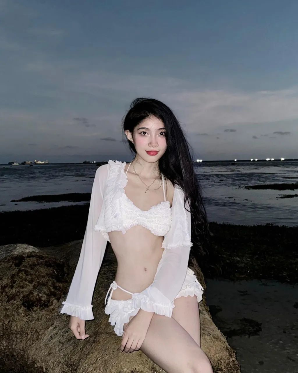 腰细腿又细又长