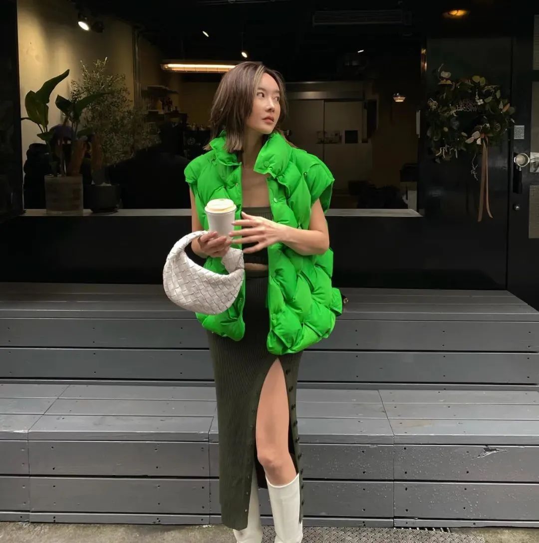 美女壁纸丨颜值和身材具佳的宝岛女神