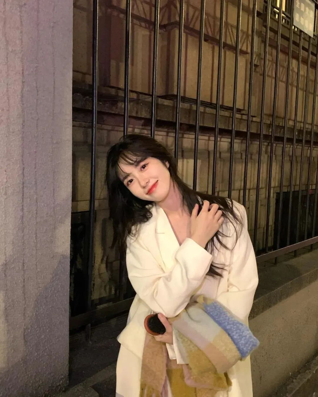 美女壁纸丨乔本小月，继佘颖欣之后，又一位“纯欲天花板”级别的网红美女