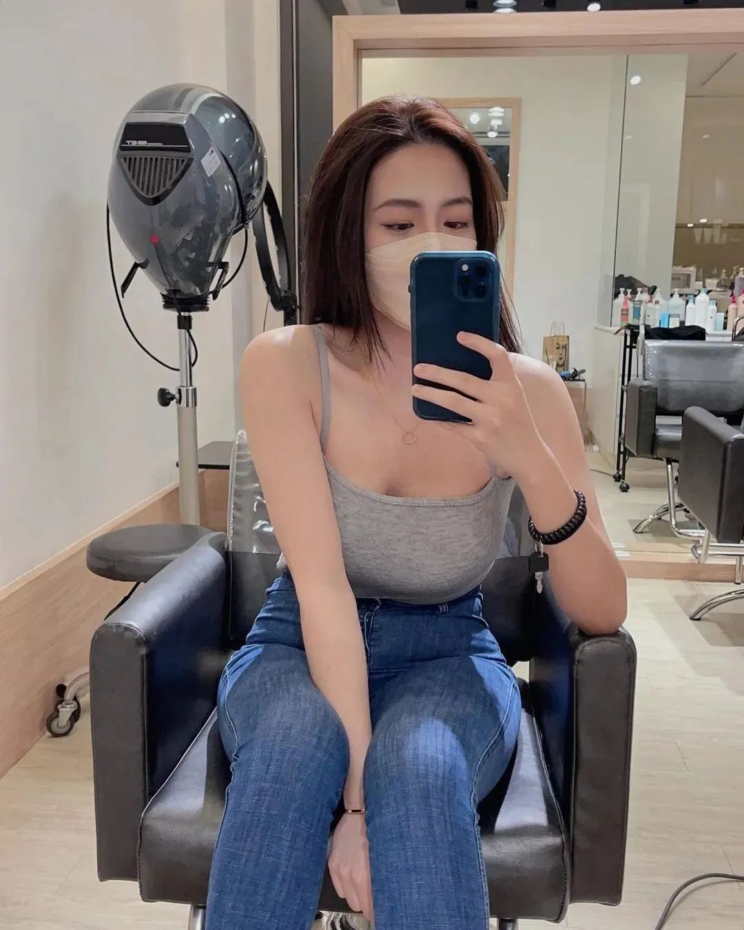 美女壁纸丨最美健身辣妹Annie，让人看了怦然心动的健身女神